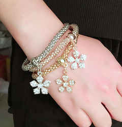 Fashion Flower Alloy Layered Inlay Artificial Rhinestones Bracelets 1 Set