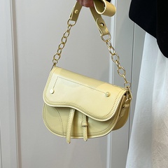 trendy solid color chain strap small size PU leather underarm saddle Bag