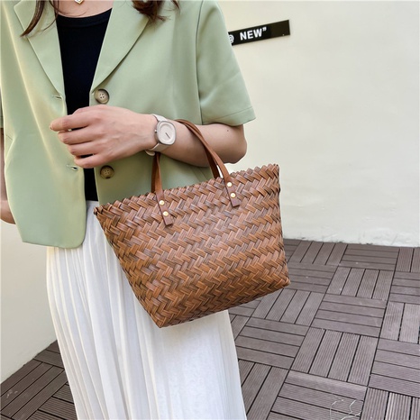 Women's Summer 2022 New Fashion Shoulder Large Capacity Straw Woven Tote Bag's discount tags