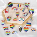 Broche en alliage de bannire colore de dessin anim gay Rainbow Pride en forme de coeurpicture11