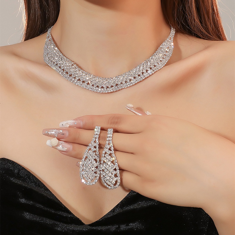 Femmes De luxe Mode Forme En U Alliage Strass Boucles doreilles Collier Bijoux Ensemble Placage Diamant Strass 1 ensemble