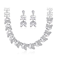 Frau Glam Luxus Geometrisch Legierung Ohrringe Halskette Schmuck-Set Diamant Strass steine Schmuck Sets