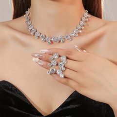 Queen U Shape Tassel Alloy Plating Rhinestones Earrings Necklace 1 Set