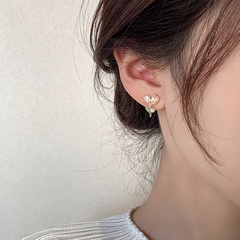Cute Alloy Flowers Earrings Daily Electroplating Pearl Stud Earrings As Shown in the Picture