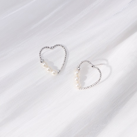 Mode Forme de cœur Le Cuivre Des Boucles D'Oreilles Placage Perles Boucles D'oreilles en cuivre's discount tags