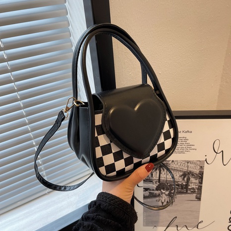 Fashion Heart Shape Square Magnetic Buckle Handbag's discount tags