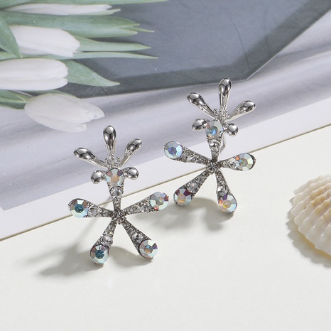 Moda Flor Cobre Pendientes Embutido Diamante De Imitación Pendientes de cobre's discount tags