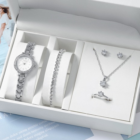 Women'S Elegant Geometric Jewelry Buckle Quartz Watch's discount tags