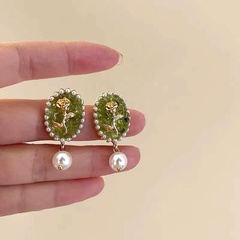 Vintage Style Oval Flower Alloy Inlay Artificial Pearls Ear Studs
