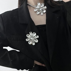 Fashion Geometric Flower Alloy Inlay Rhinestone Brooches Necklace