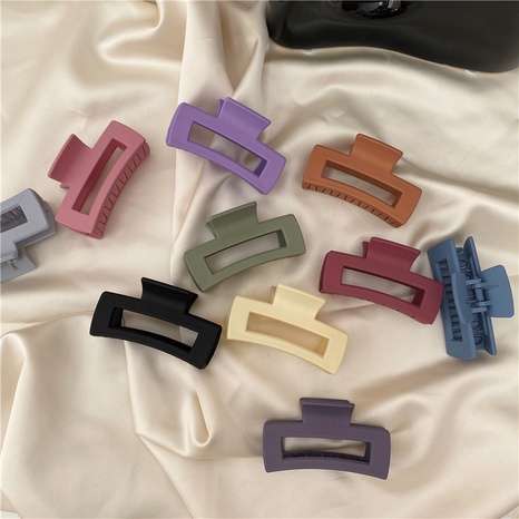 Simple Style Solid Color Plastic Hair Claws's discount tags