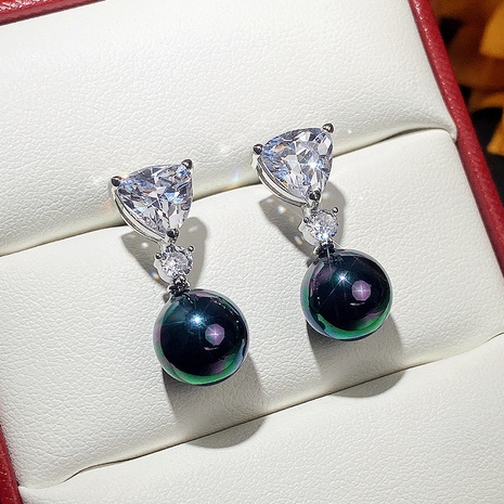 Mode Dreieck Kupfer Tropfenohrringe Inlay Künstliche Perlen Künstlicher Diamant Kupfer Ohrringe 1 Paar's discount tags