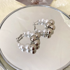 Simple Style Geometric Alloy Pearl Earrings 1 Pair