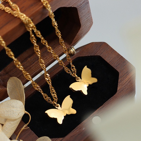 Simple Style Butterfly Titanium Steel Necklace Plating Stainless Steel Necklaces's discount tags