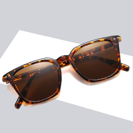 Fashion Solid Color Pc Resin Square Full Frame Women's Sunglasses's discount tags