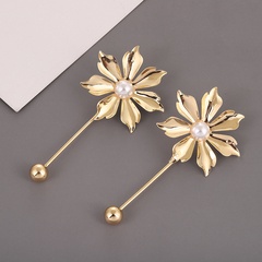Fashion Tassel Flower Alloy Inlay Artificial Pearls Women'S Drop Earrings 1 Pair