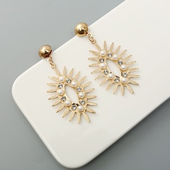 Fashion Geometric Alloy Inlay Artificial Pearls Rhinestones Women'S Drop Earrings 1 Pair