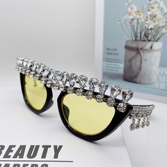 Fashion Solid Color Pc Cat Eye Diamond Full Frame Women's Sunglasses