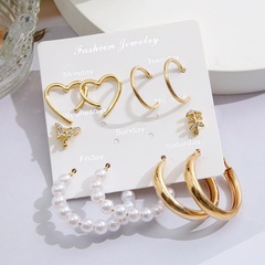 Fashion Heart Shape Butterfly Alloy Artificial Pearls Rhinestones Women'S Hoop Earrings 1 Set