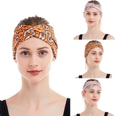 neues elastisches Haarband mit breiter Krempe und geometrischem Blumendruck