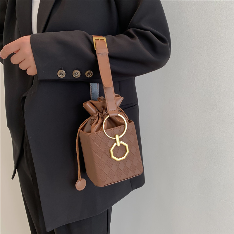 WomenS SpringSummer Pu Leather Solid Color Fashion Square String Shoulder Bagpicture4