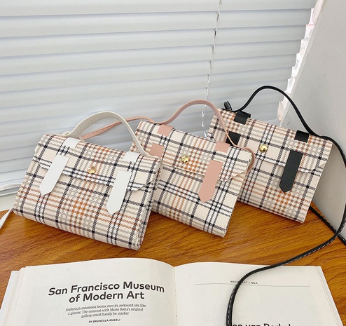 Women'S Small Spring&Summer PU Leather Stripe Classic Style Square Lock clasp Square Bag's discount tags