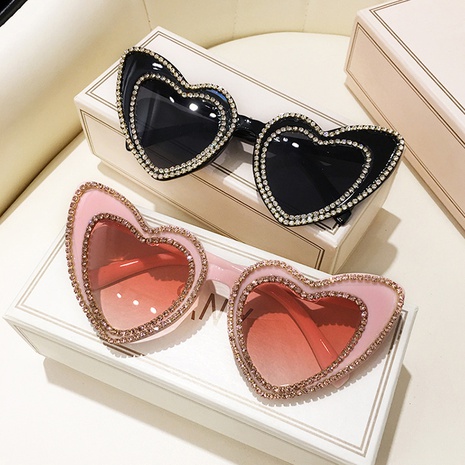 Fashion Heart Shape Resin Special-Shaped Mirror Rhinestone Full Frame Women's Sunglasses's discount tags