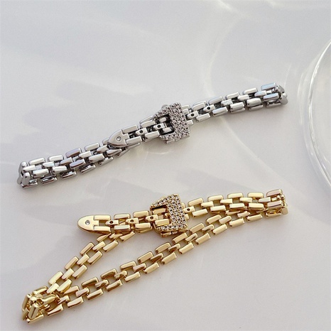 Fashion Geometric Copper Inlay Rhinestones Bracelets's discount tags