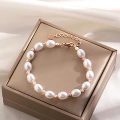Elegant Geometric Imitation Pearl Alloy Women'S Bracelets 1 Piece