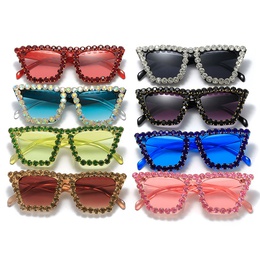 Fashion Solid Color Pc Square Diamond Full Frame Womens Sunglassespicture8