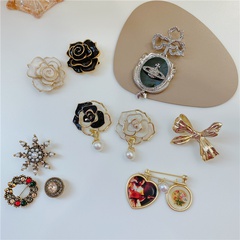 Vintage Style Flower Alloy Epoxy Artificial Pearls Women'S Brooches