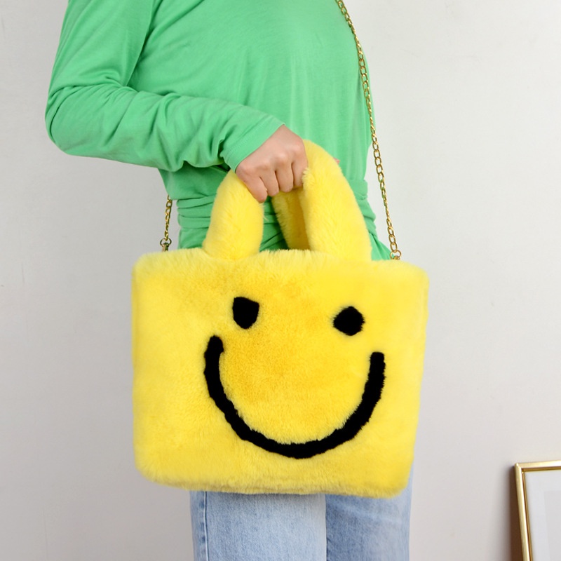 WomenS Medium All Seasons Plush Smiley Face Fashion Square Magnetic Buckle Chain Bag