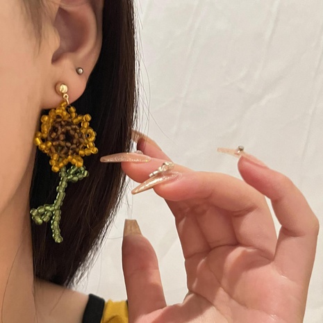 Simple Style Flower Resin Beaded Women'S Drop Earrings 1 Pair's discount tags