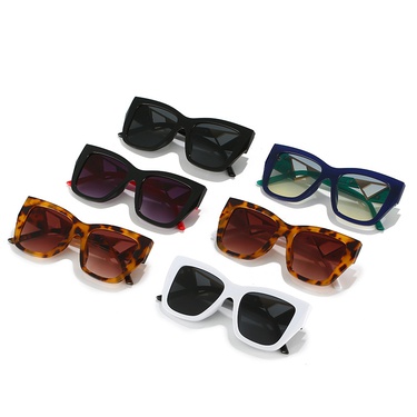 2022 Summer New Square Sunglasses European and American Fashion Trending Ins Same Square Colorful Reflective Sunglasses Women—3