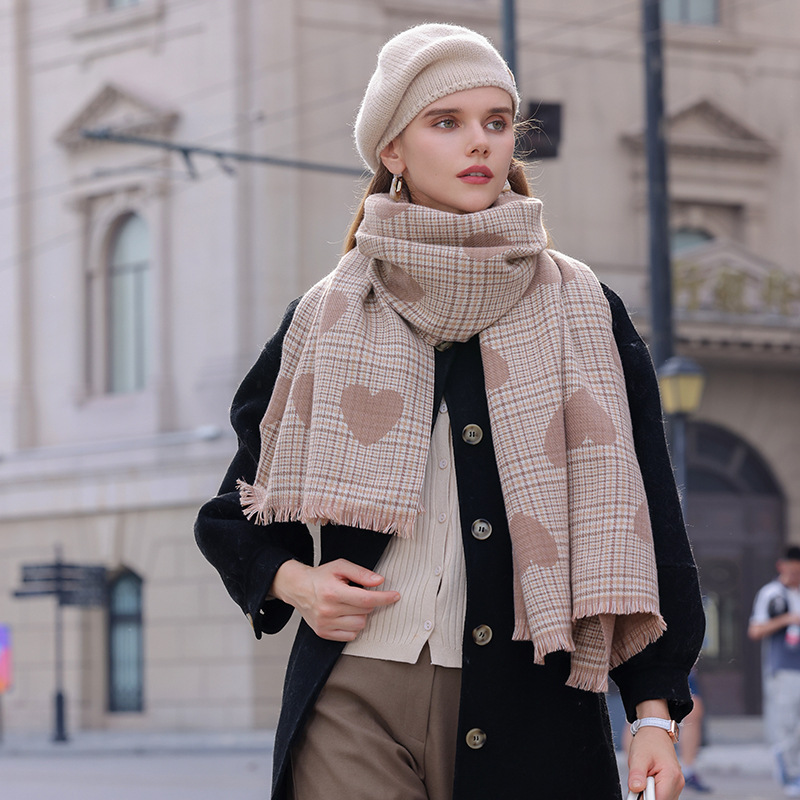nihaojewelry Wholesale Women's Elegant Geometric Imitation Cashmere Winter Scarves